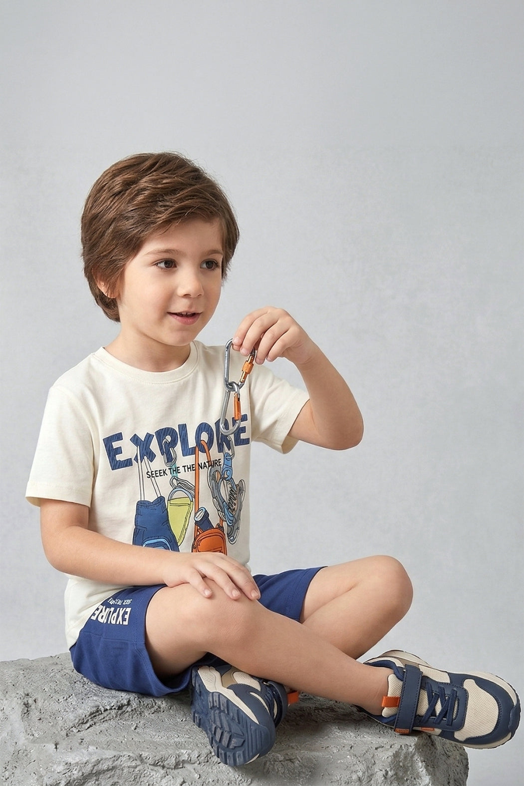 Little Explorer Graphic Set